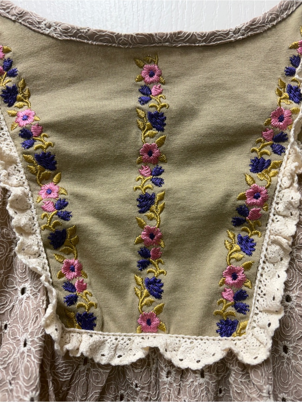 POL Boho Embroidered Olive Green and Taupe Lace Tank Top Pink/Purple Coquette💕 - Picture 7 of 14